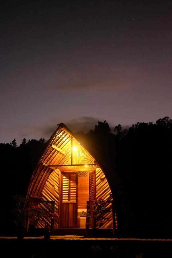 Palayan Paradise Huts Сан-Висенте Экстерьер фото